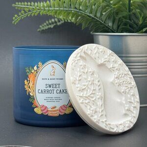 BBW Sweet Carrot Cake Bath & Body Works 3 Wick Candle